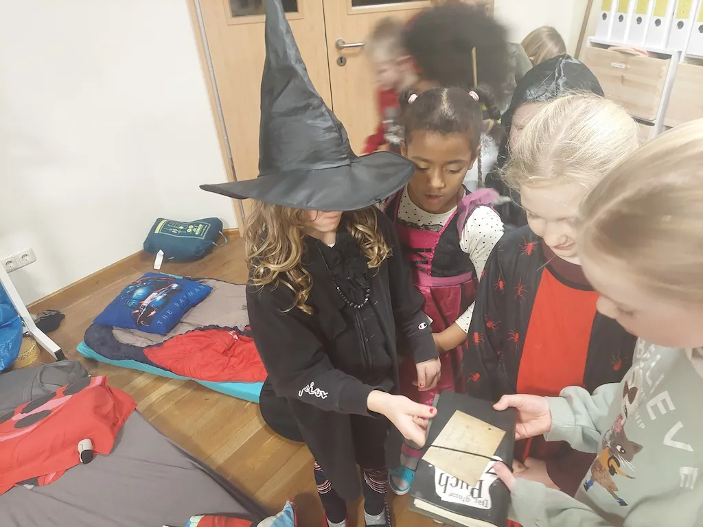 Lesenacht der Hexen und Zauberer