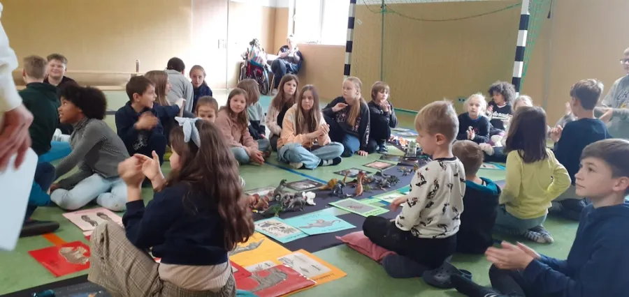 Mit Raketen zu Planeten und Spiel(en) mit der Zeit – Winter und Frühling in der Igel- und Flamingo-Gruppe